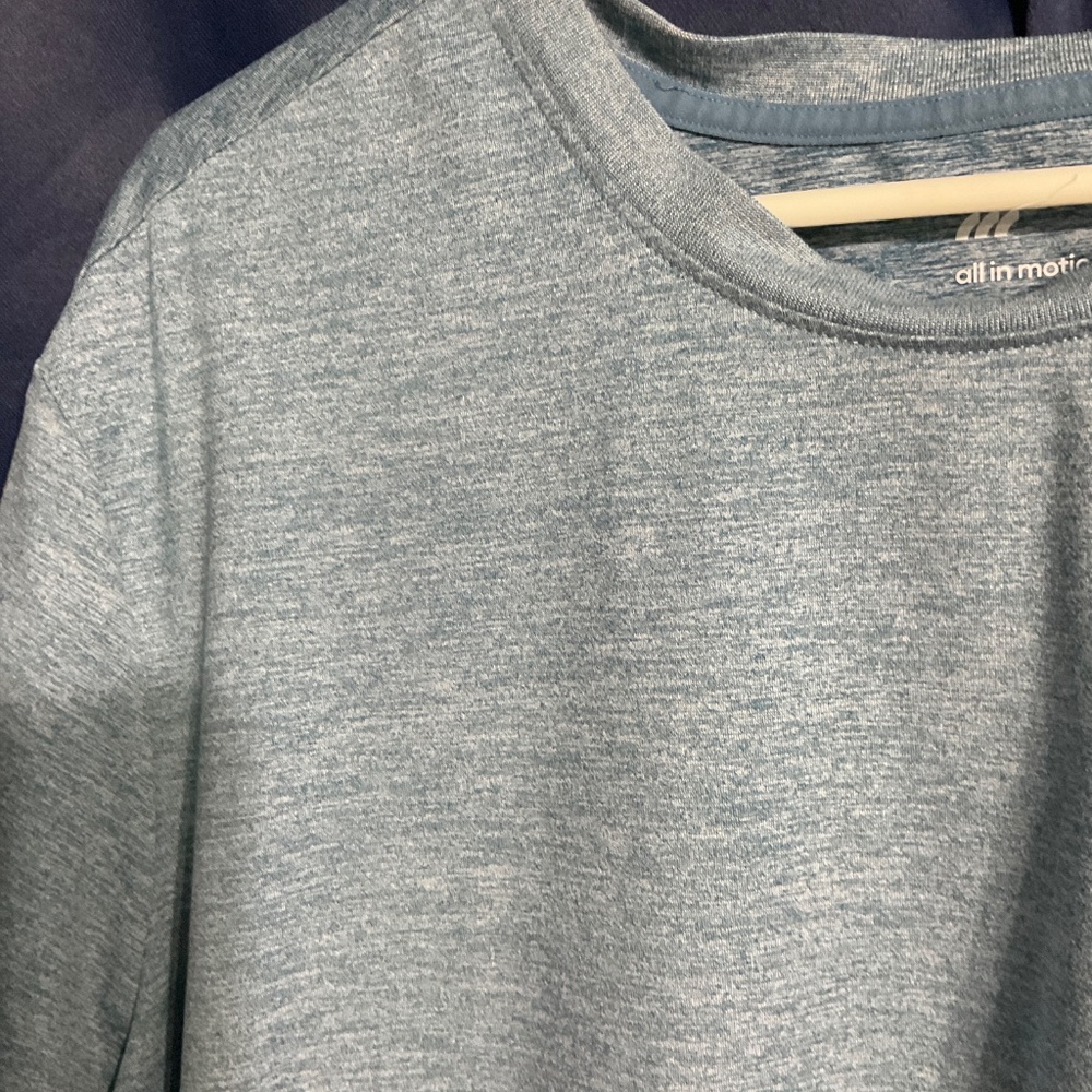 Lot of four 2XL T-shirts. M08 - Picture 3 of 10